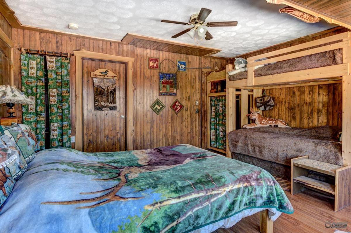 Le Gite Ambrelane Thetford Mines Room photo